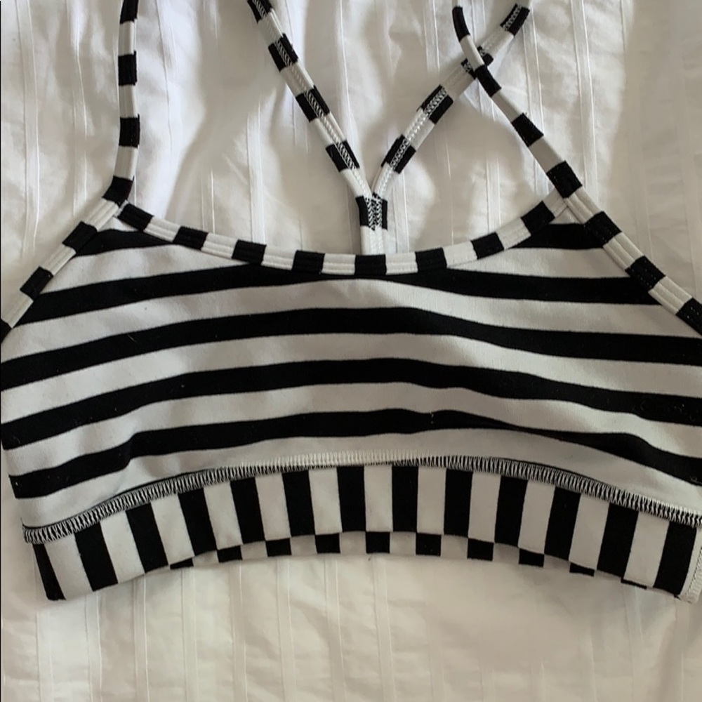 Lululemon Flow Y bra